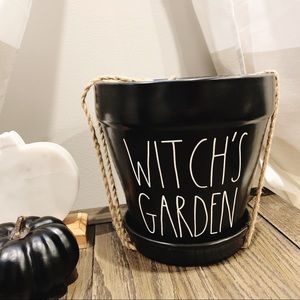 🎃🎃Rae Dunn Witches Garden Planter